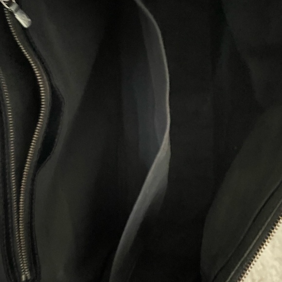 Louis Vuitton canvas and leather messenger bag - Picture 4 of 12